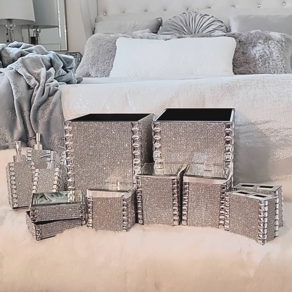 Rhinestone/Diamond/Bling Luxe Bathroom Decor (Bella Lux)